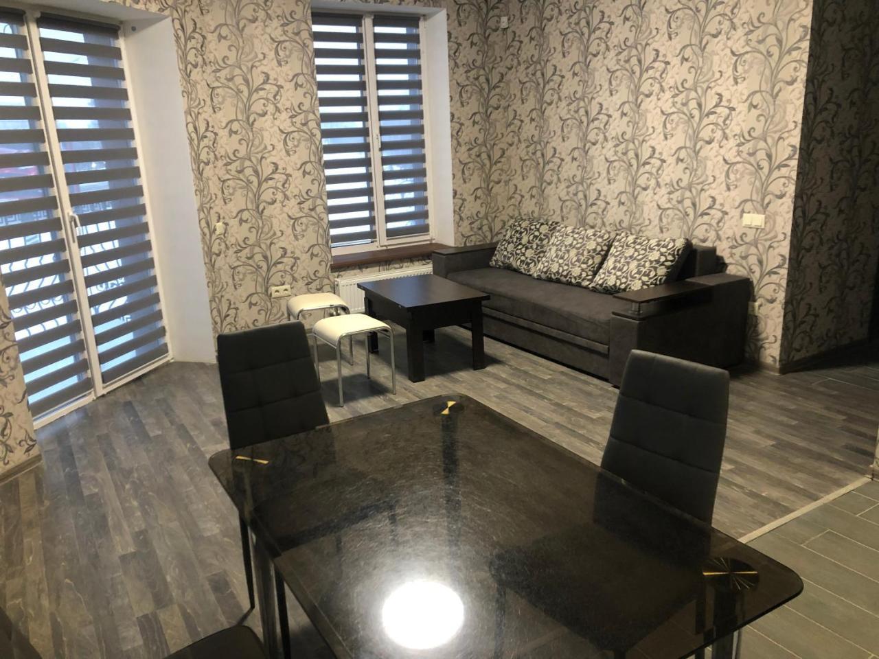 Sartawi.Apartment Szumi Kültér fotó